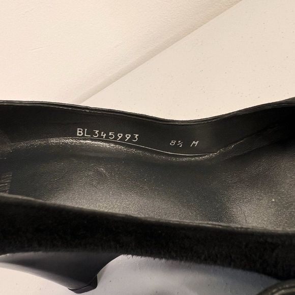 Stuart Weitzman Black Suede Pointed Toe Wedge Pumps with Bows - Picture 6 of 8